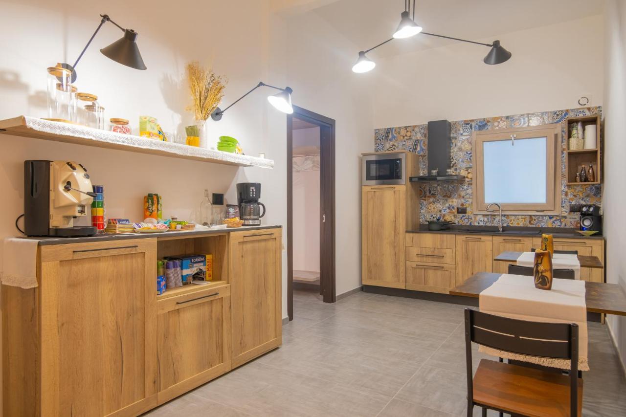Maga Miro - Guest House Σαλέρνο Εξωτερικό φωτογραφία